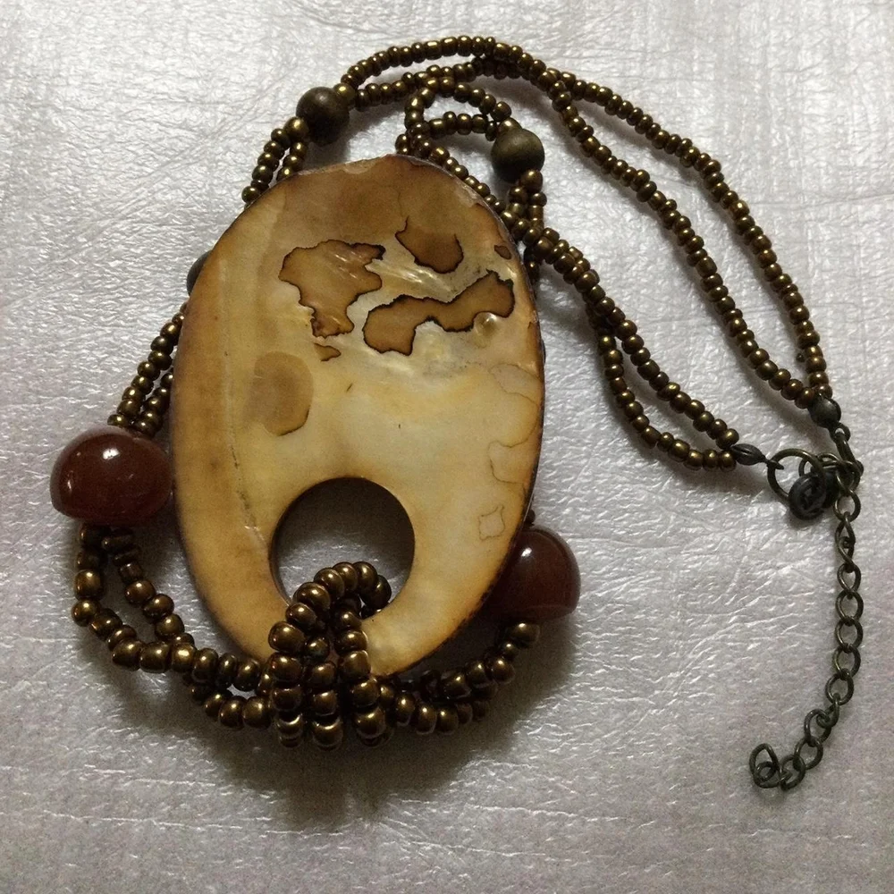 Shell Necklace - Picture 2 of 2